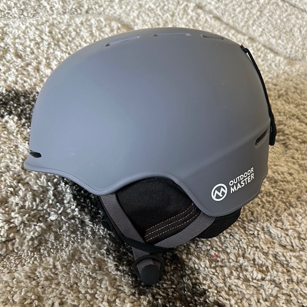 Outdoor Master Gray Helmet